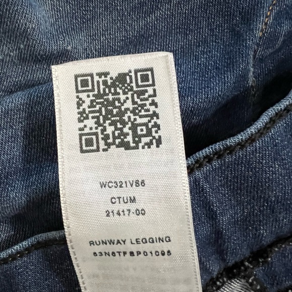 True Religion Jeans - Picture 3 of 4